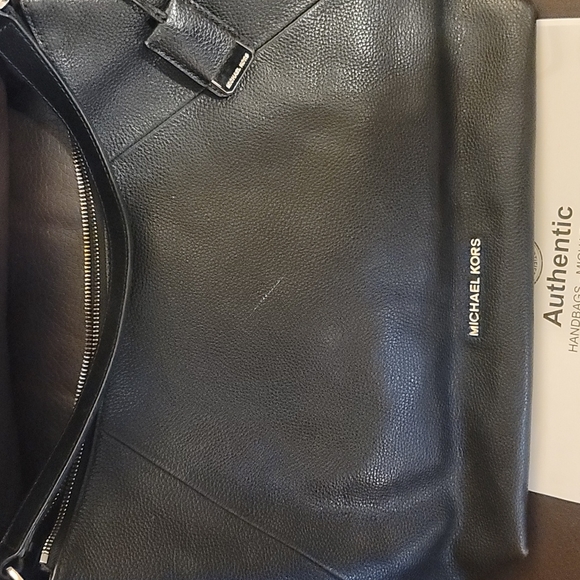 Excellent  large Black Michael Kors handbag purse with COA  💯 authentic - Picture 2 of 9
